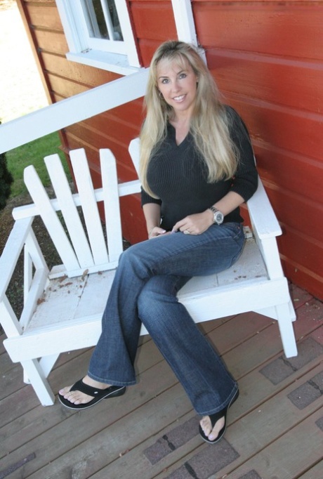 Wifey model beautiful pictures