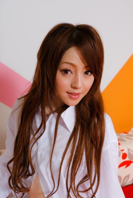 Ria Sakurai adult model pictures