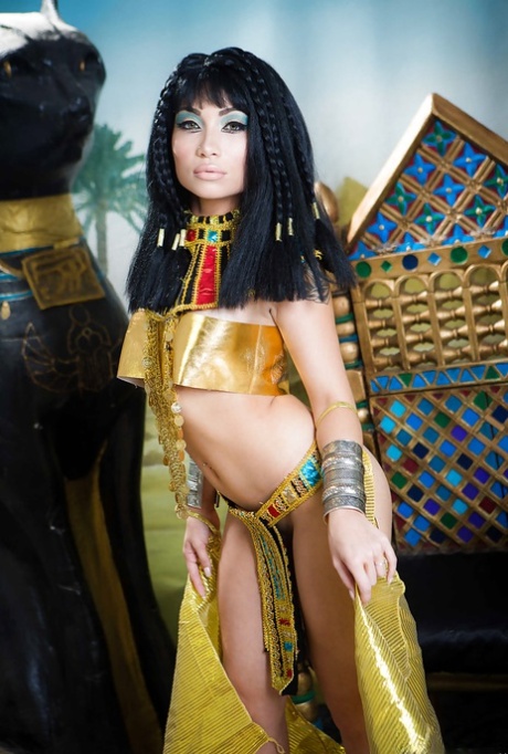 Cleopatra pornstar exclusive images