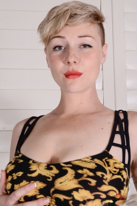 short hair blonde interracial adult pictures