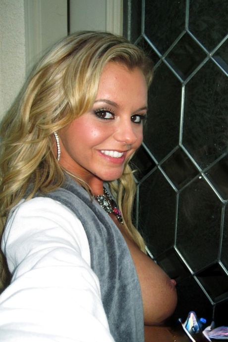 Bree Olson pornstar hot img