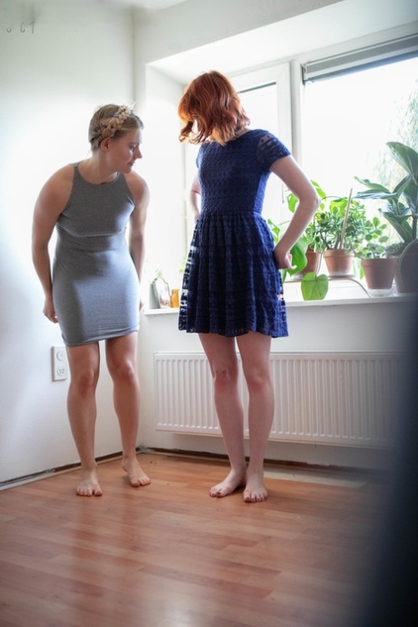 spread legs big tits pussy redhead siri art porn pictures