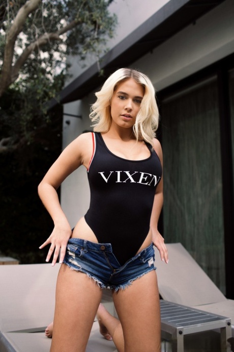 Athena Palomino nice actress photos