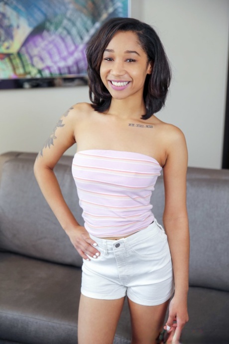 Alexis Tae porn model photos